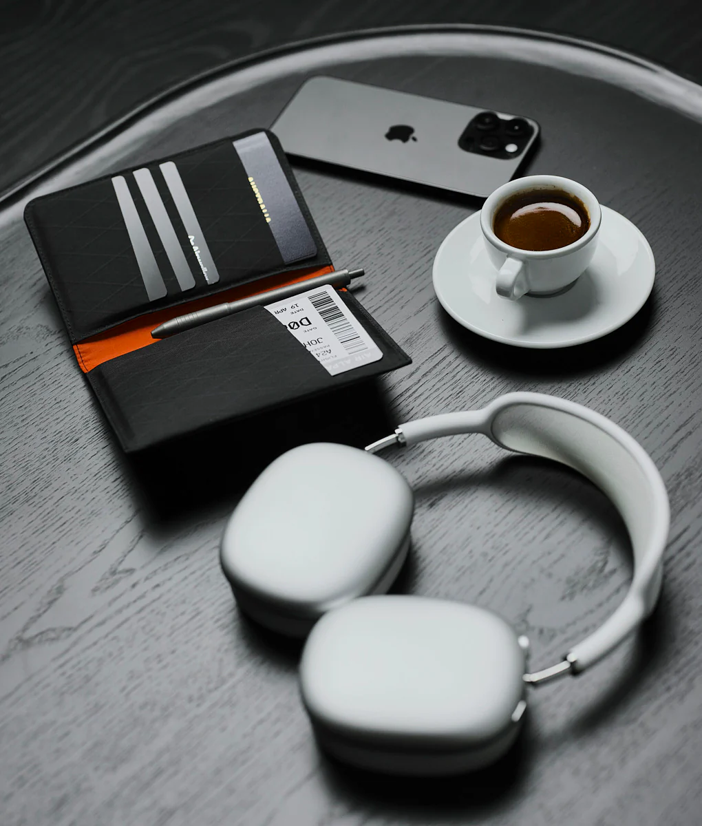 ARK Bifold Passport Wallet - Image 12