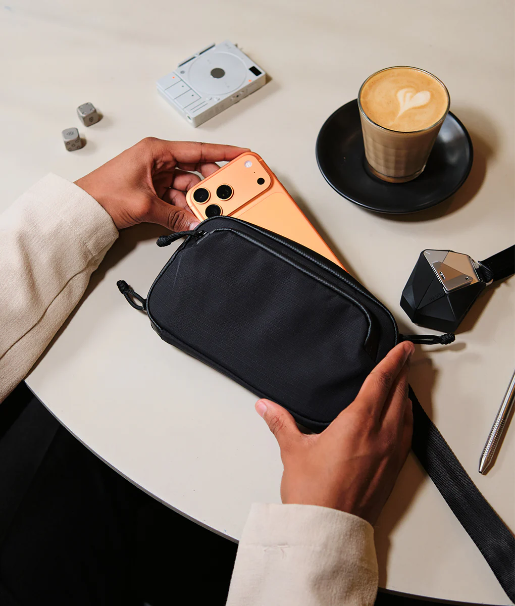 Bravo Passport Pouch - Image 15