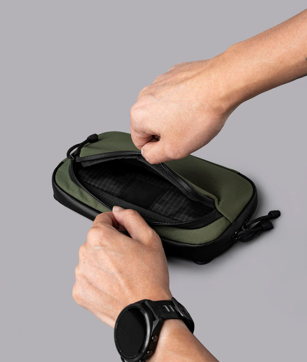 Bravo Passport Pouch - Image 32