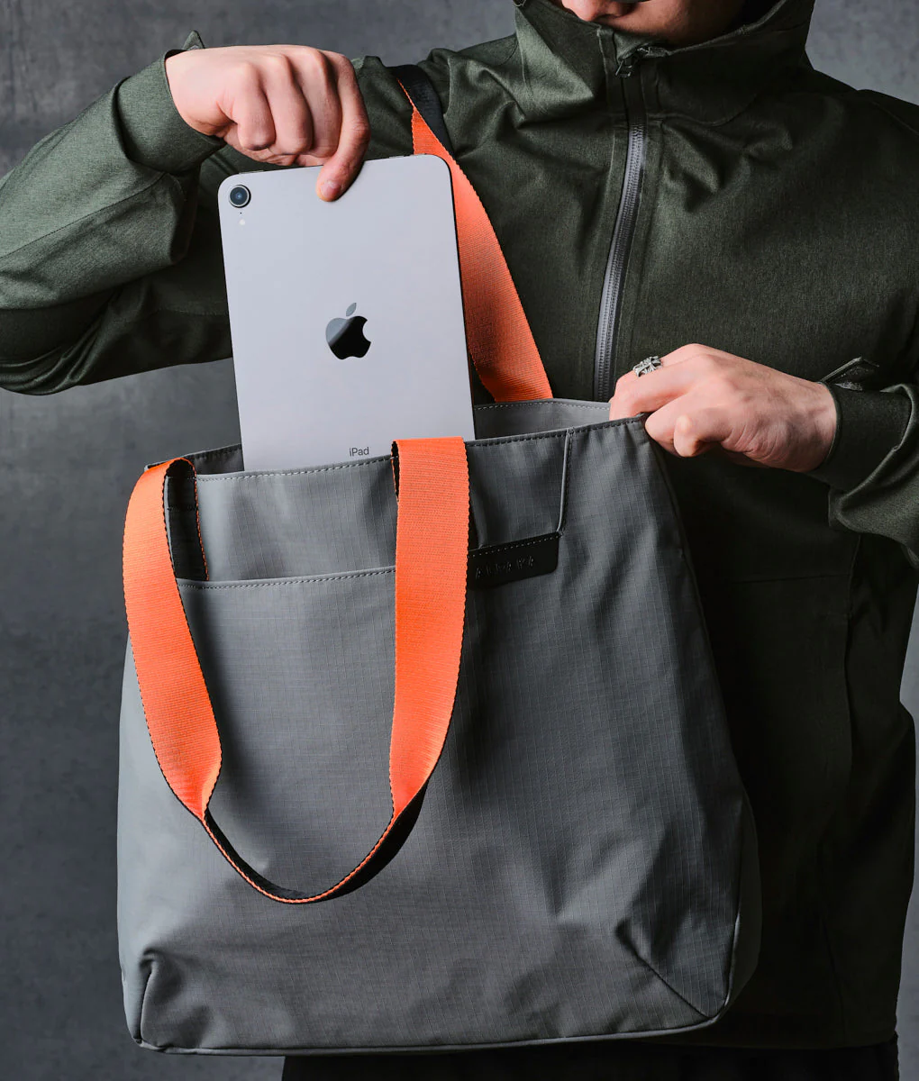 Elements Tote (M) - Image 27