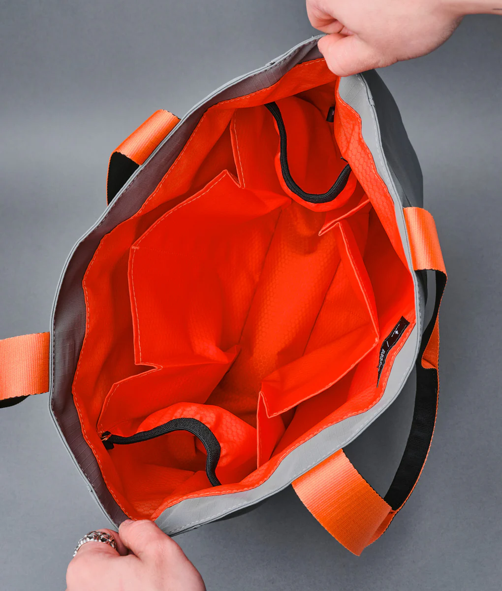 Elements Tote (M) - Image 30