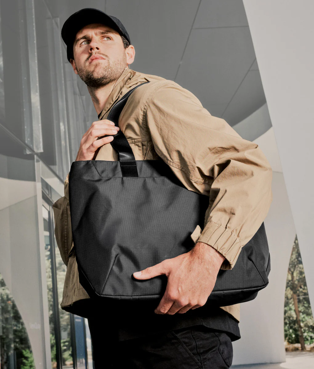 Elements Tote (M) - Image 45