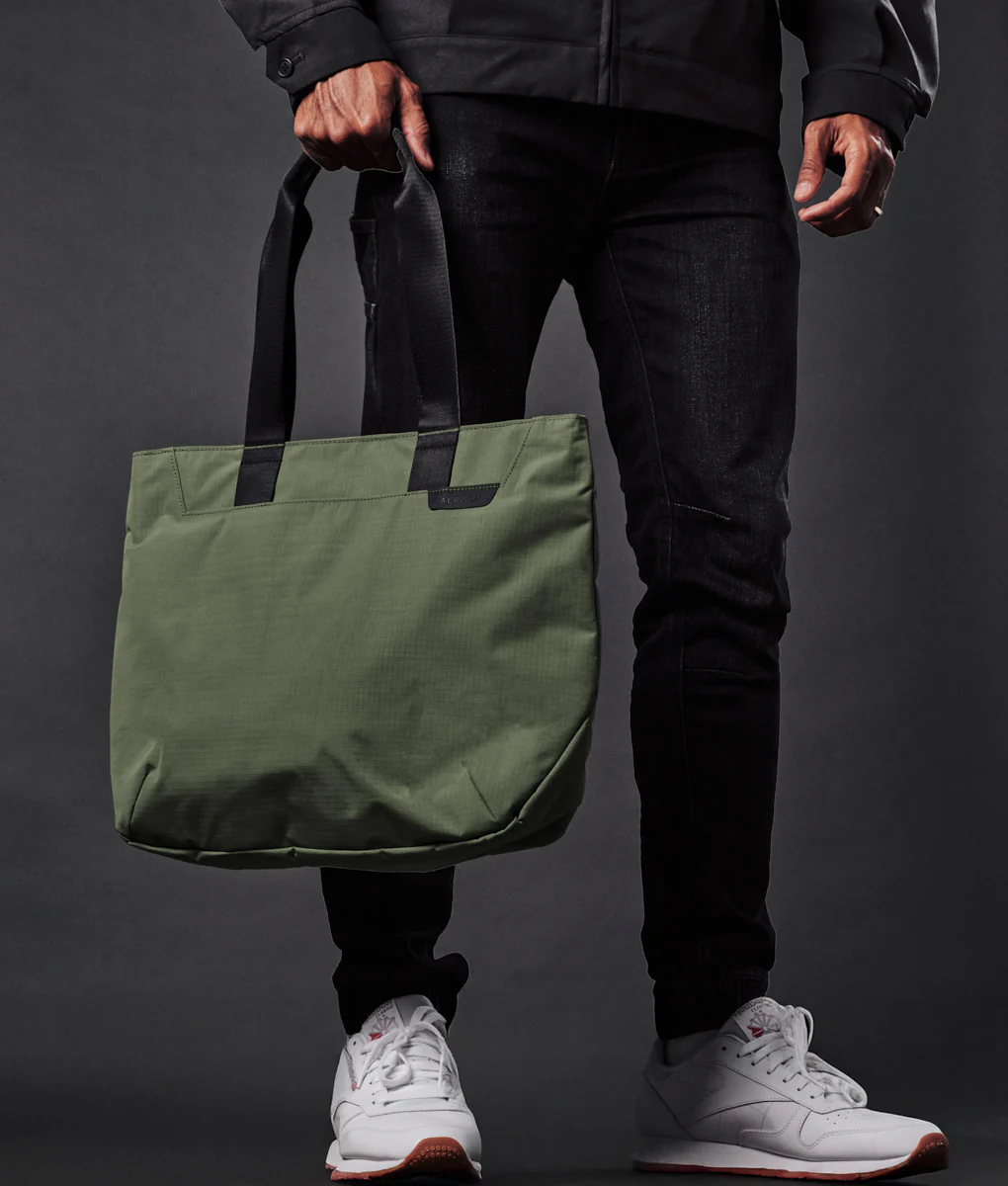 Elements Tote (M) - Image 50