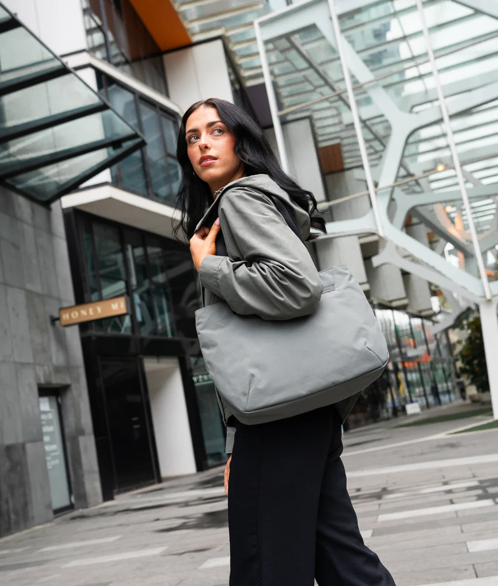 Elements Tote (S) - Image 28