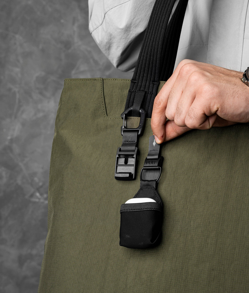 Flight Tote (L) - Image 33