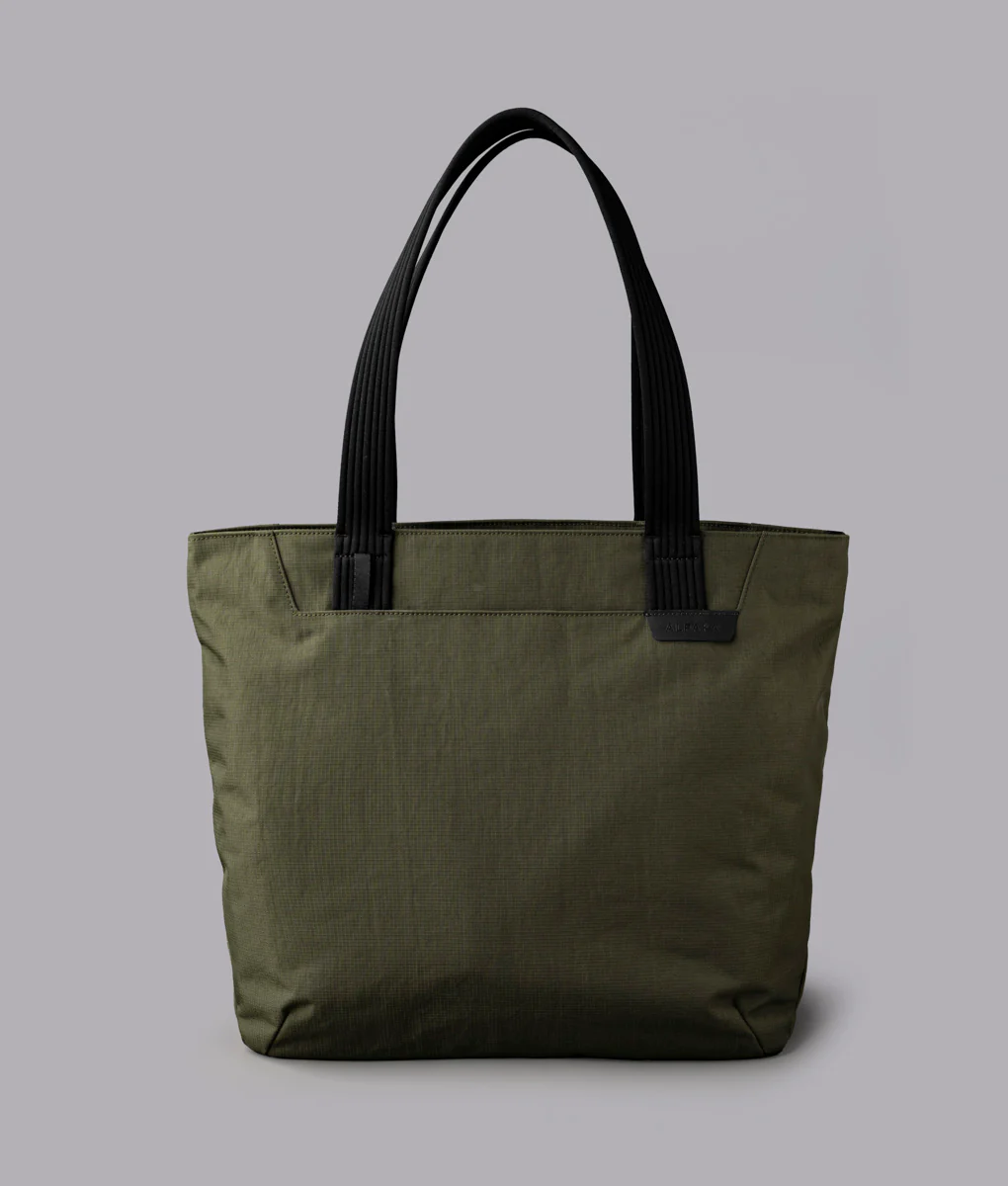 Flight Tote (L) - Image 37