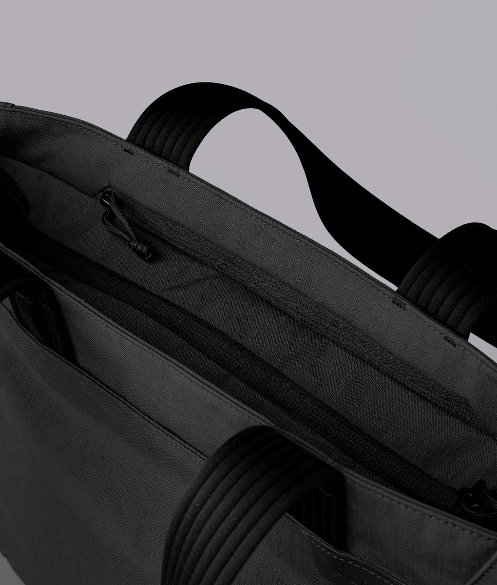 Flight Tote (M) - Image 18