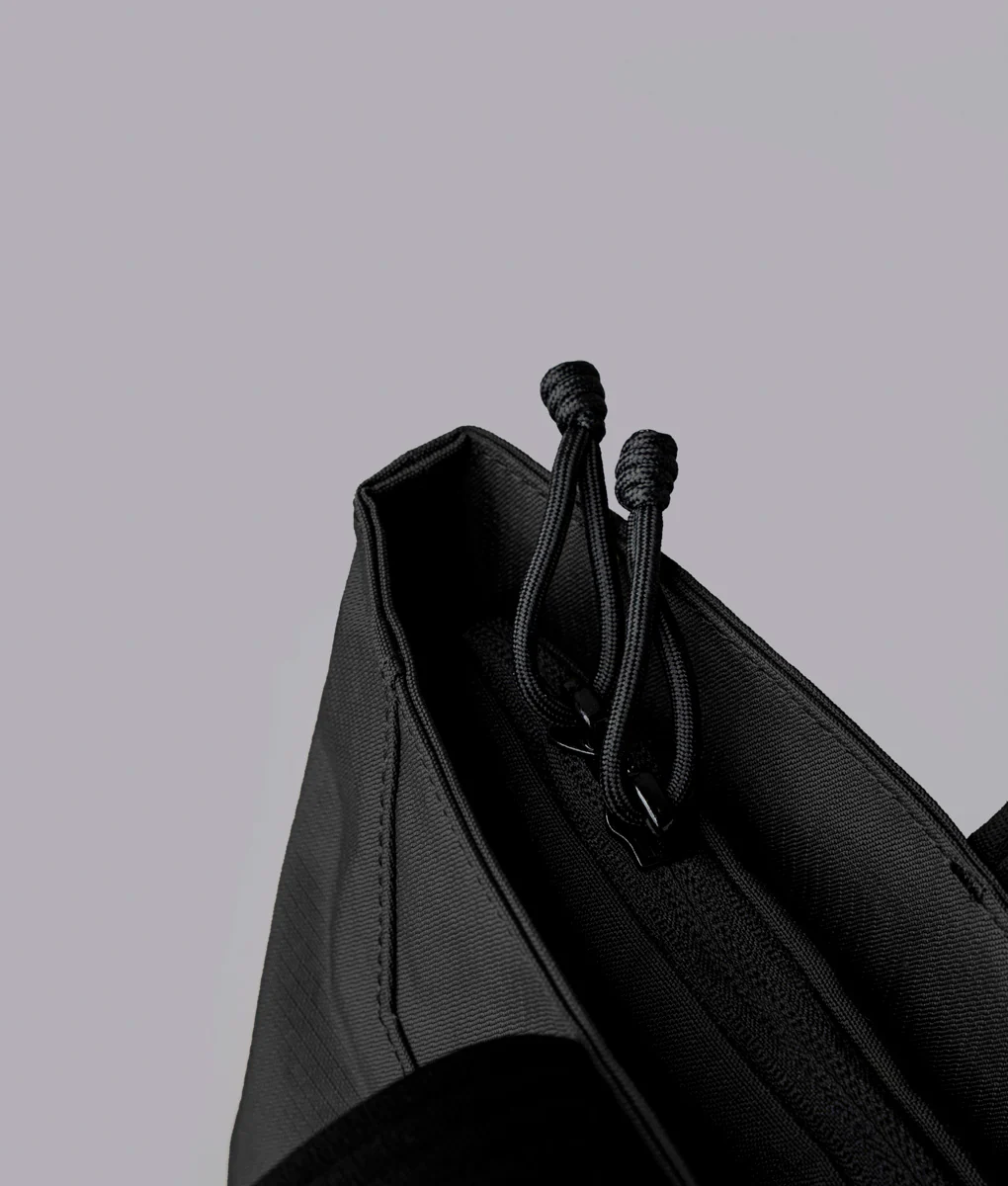 Flight Tote (M) - Image 19