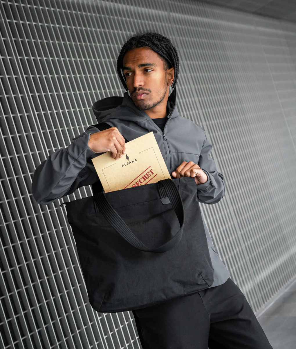 Flight Tote (M) - Image 22