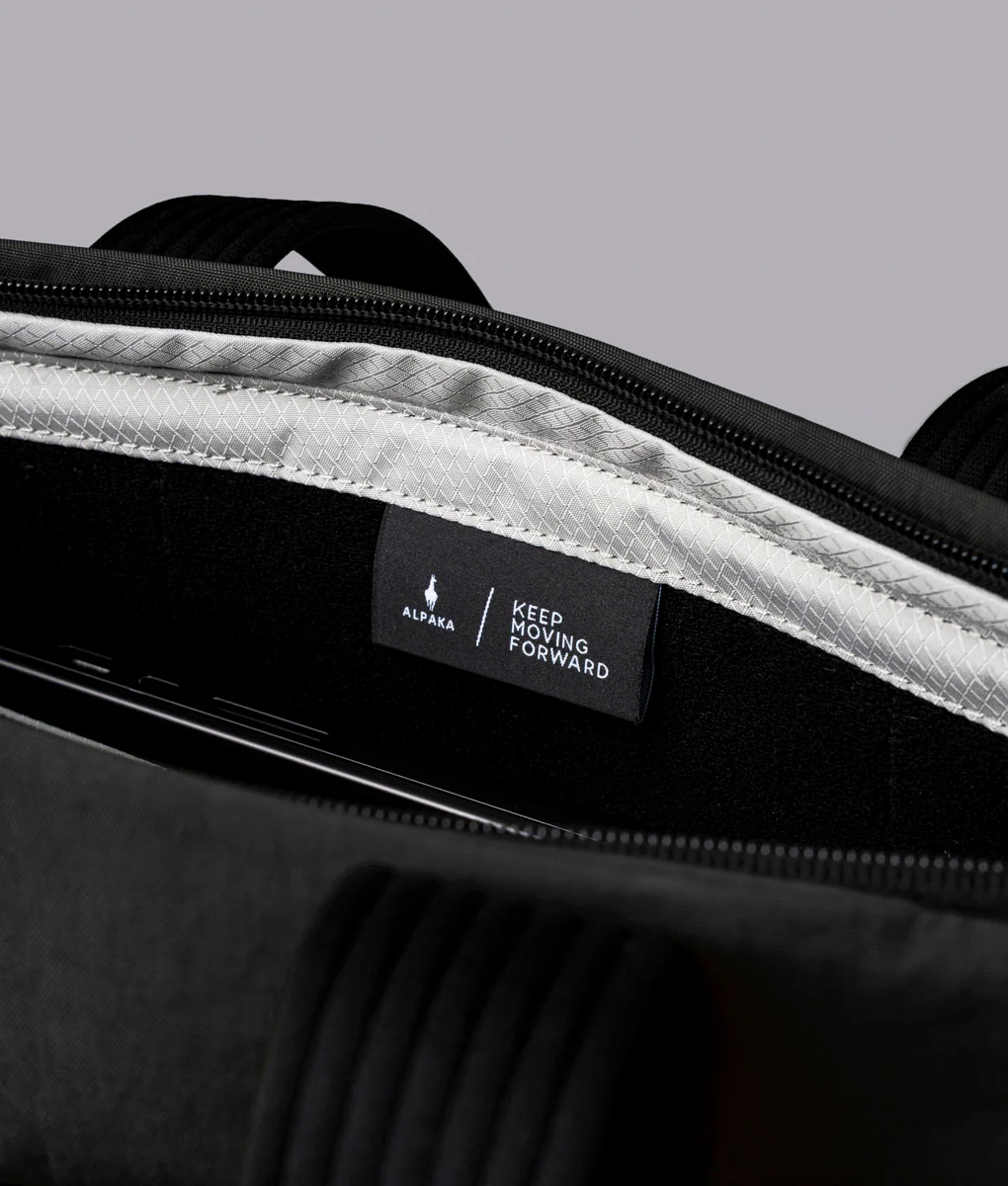 Flow Totepack - Image 23