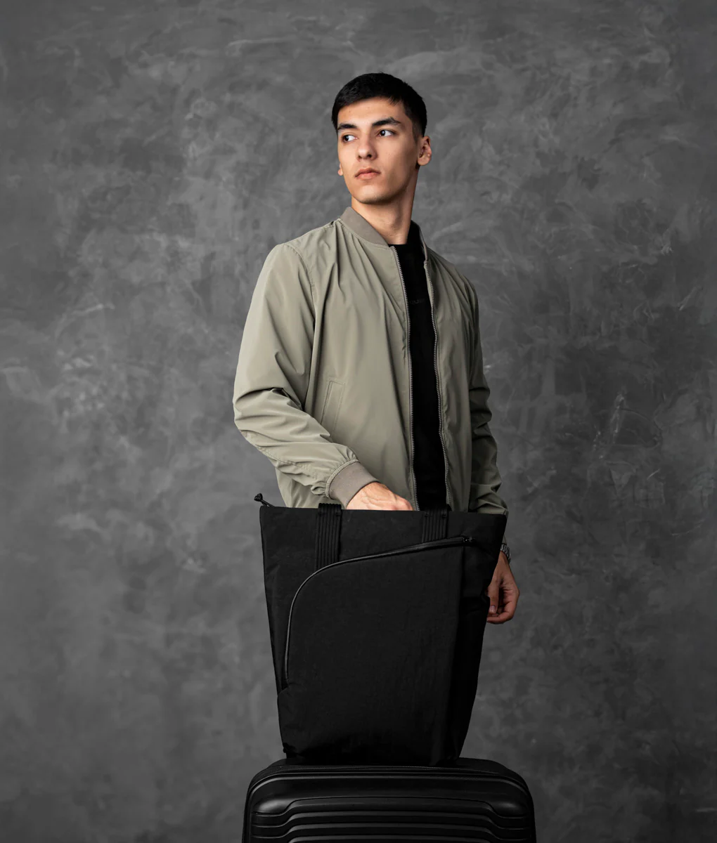 Flow Totepack - Image 3
