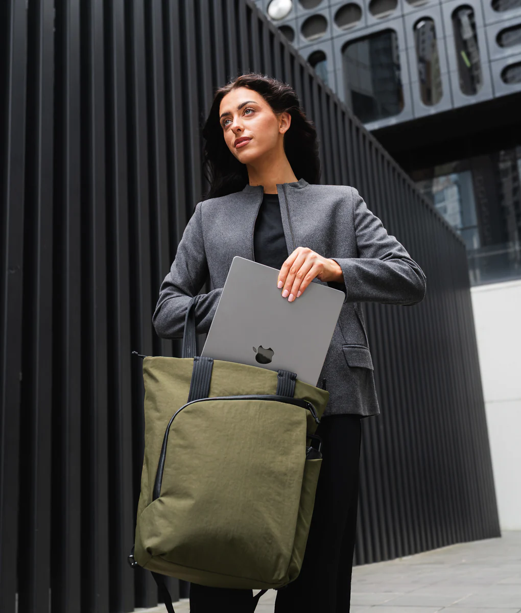 Flow Totepack - Image 56