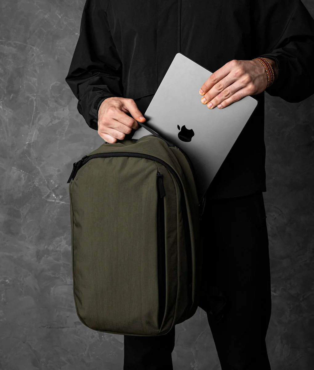 Metro Backpack Pro - Image 59