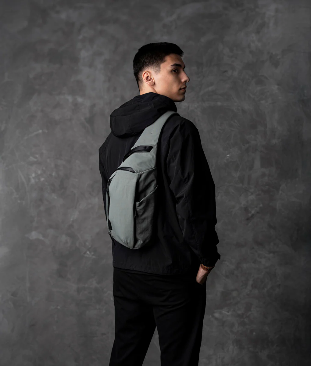 Metro Crossbody – Right Shoulder - Image 44