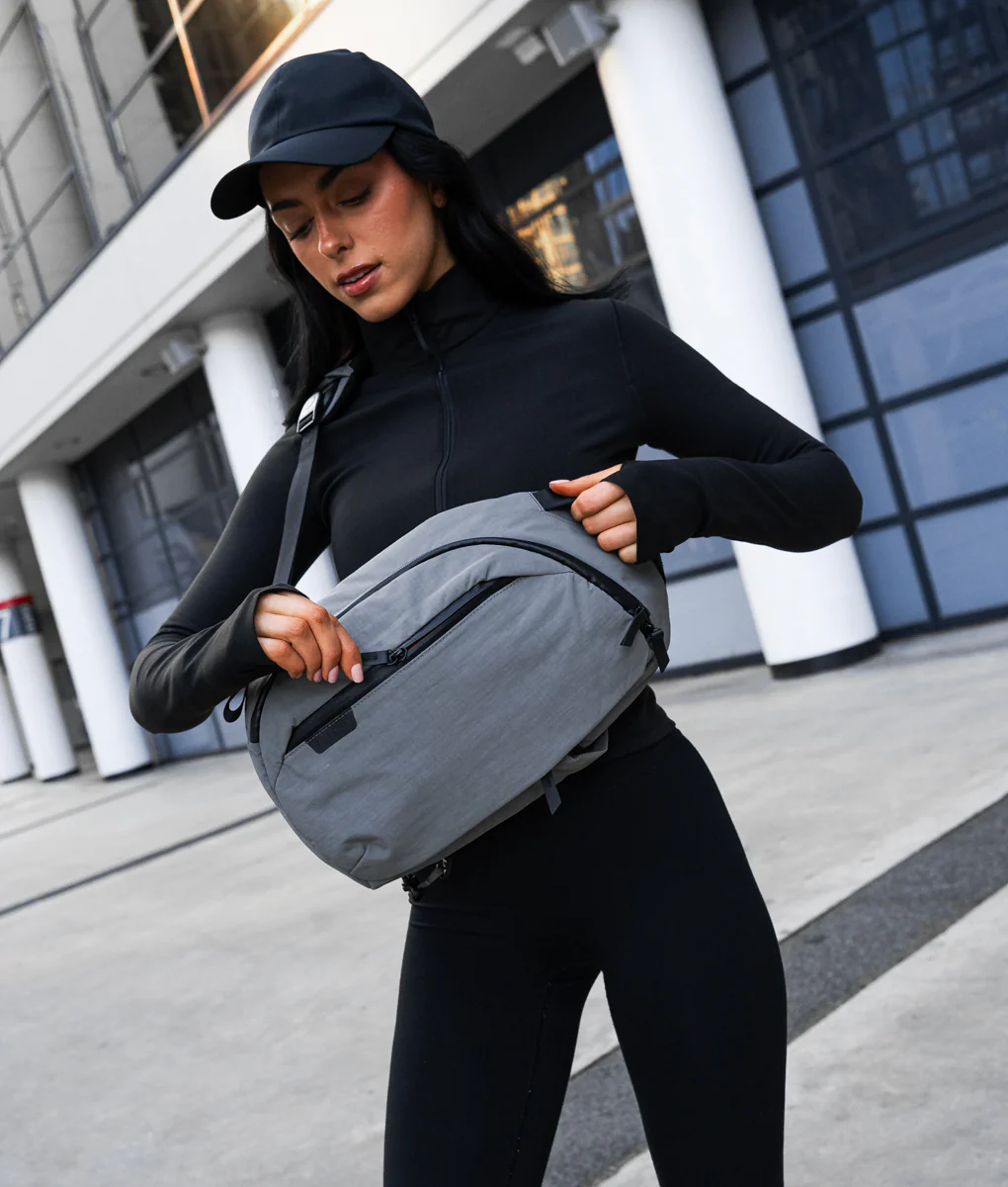 Metro Crossbody – Right Shoulder - Image 61
