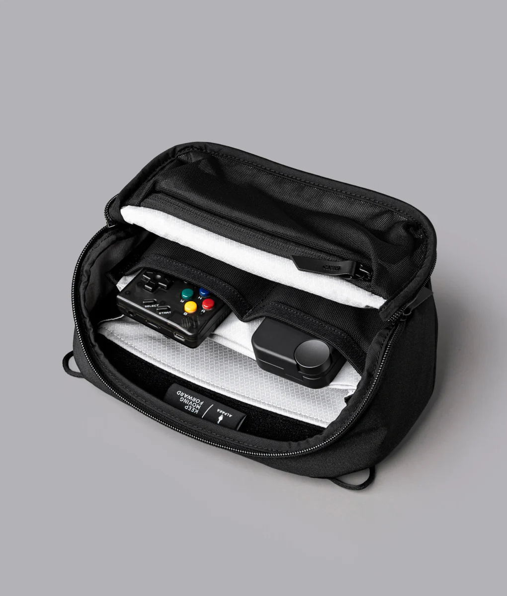 Vertex Pouch Mini (2L) - Image 30