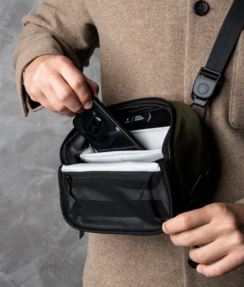 Vertex Pouch Mini (2L) - Image 38