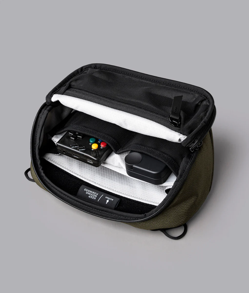 Vertex Pouch Mini (2L) - Image 44