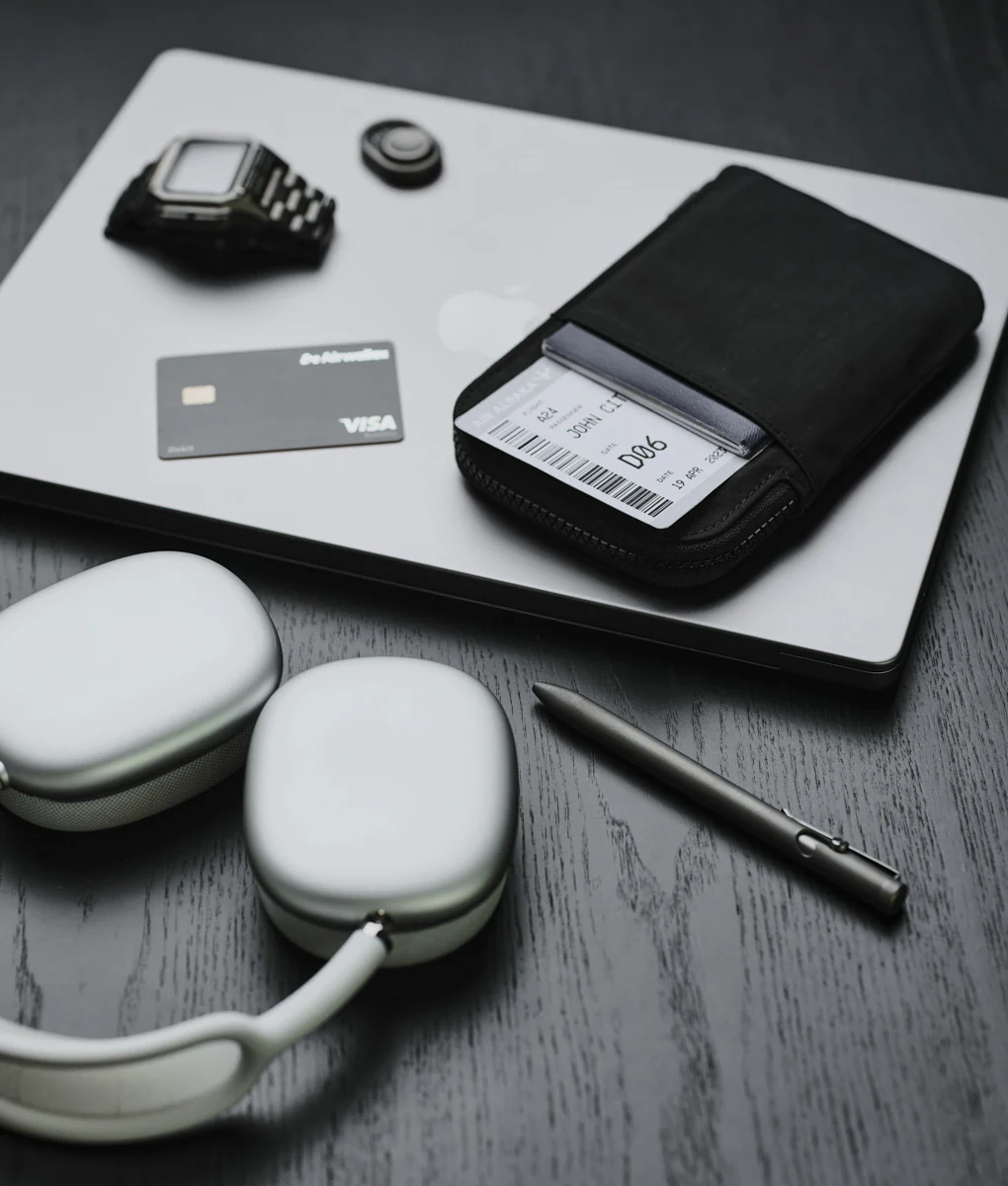 Zip Travel Wallet - Image 3